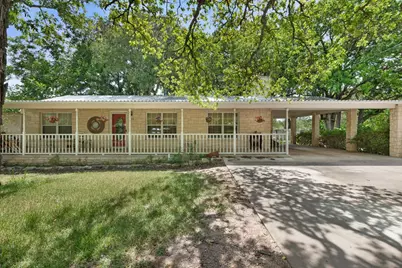 1208 Oak St, Burnet, TX 78611 - Photo 4