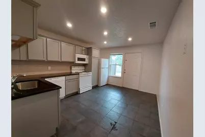 1904 Ridgeview, Kingsland, TX 78639 - Photo 6