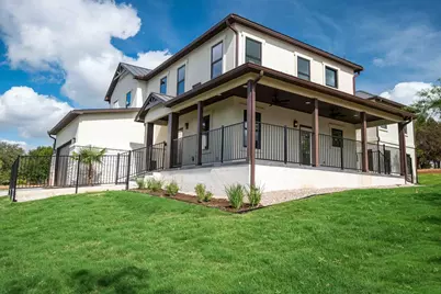 200 Sun Ray, Horseshoe Bay, TX 78657 - Photo 2
