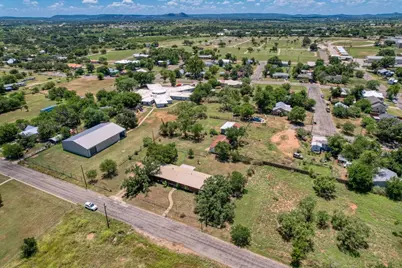 506 E Wallace Street, Llano, TX 78643 - Photo 36