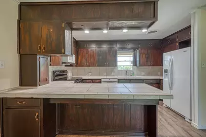 506 E Wallace Street, Llano, TX 78643 - Photo 12