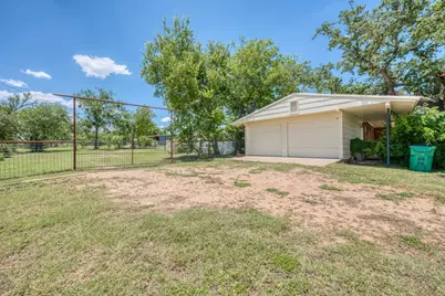 506 E Wallace Street, Llano, TX 78643 - Photo 26
