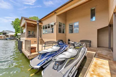 336 Park Lane, Sunrise Beach, TX 78643 - Photo 32