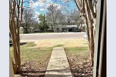 401 Avenue J, Marble Falls, TX 78654 - Photo 30