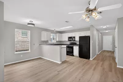 1502 N Claremont Circle, Marble Falls, TX 78654 - Photo 10