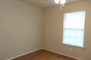 1014 9th St, Marble Falls, TX 78654 - Photo 6