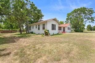 900 N Main, Burnet, TX 78611 - Photo 8