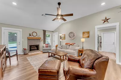 703 Kincheloe, Burnet, TX 78611 - Photo 6