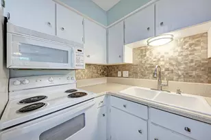 1202 Hi Stirrup, Horseshoe Bay, TX 78657 - Photo 18