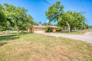 1928 Ridgeview, Kingsland, TX 78639 - Photo 2