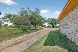 95 Gateway N, Marble Falls, TX 78654 - Photo 8