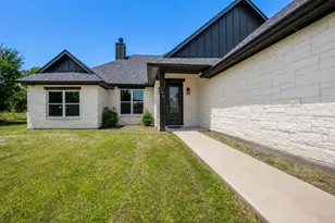 108 Lake Cliff Dr, Kingsland, TX 78639 - Photo 2