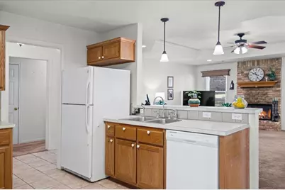 1601 E Johnson St Street, Burnet, TX 78611 - Photo 12