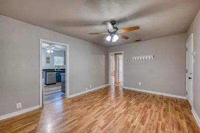 103 E Lampasas Street, Llano, TX 78643 - Photo 6