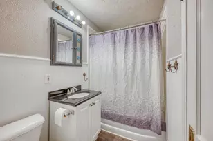 103 E Lampasas St, Llano, TX 78643 - Photo 14