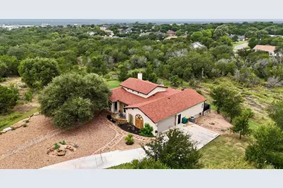 124 Trophy Oak Trl Trail, Marble Falls, TX 78654 - Photo 2