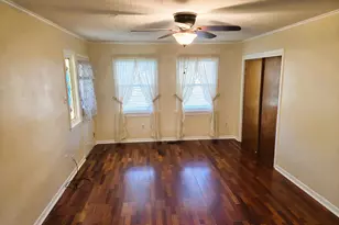 903 Wright St, Llano, TX 78643 - Photo 2