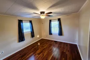 903 Wright St, Llano, TX 78643 - Photo 14