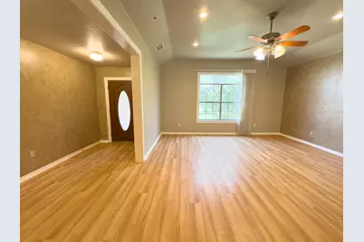 1202 E Wallace Street, Llano, TX 78643 - Photo 4