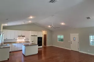 1102 F Ave, Marble Falls, TX 78654 - Photo 10