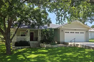 1102 F Ave, Marble Falls, TX 78654 - Photo 4