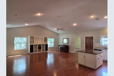 1102 F Avenue, Marble Falls, TX 78654 - Photo 12