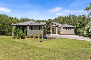 118 Brandywine, Horseshoe Bay, TX 78657 - Photo 2