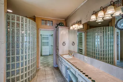 131 Florentine, Horseshoe Bay, TX 78657 - Photo 16