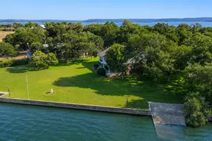 220 W Lakecrest, Bluffton, TX 78607 - Photo 26