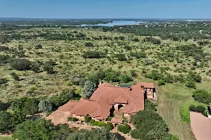 405 The Trails Pkwy, Horseshoe Bay, TX 78657 - Photo 2