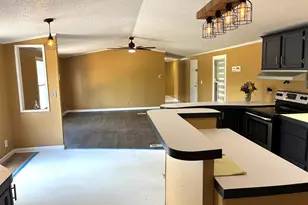 2205 5th St, Horseshoe Bay, TX 78657 - Photo 16