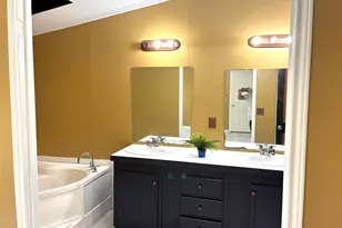 2205 5th St, Horseshoe Bay, TX 78657 - Photo 18