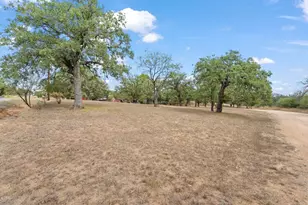 2403 Maple Ln, Kingsland, TX 78639 - Photo 28