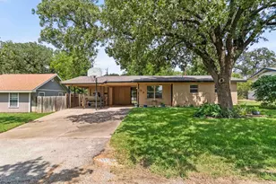 448 Elm Dr, Kingsland, TX 78639 - Photo 1
