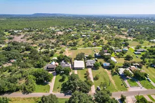 4047 River Oaks Dr, Kingsland, TX 78639 - Photo 26