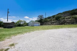 517 Waterway Ln, Burnet, TX 78611 - Photo 8