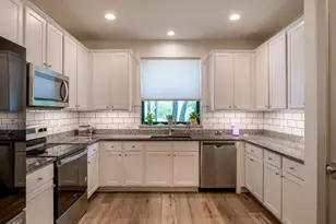 638 Oak Ln, Cottonwood Shores, TX 78657 - Photo 6