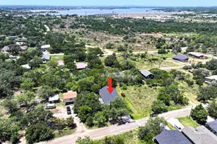638 Oak Ln, Cottonwood Shores, TX 78657 - Photo 30