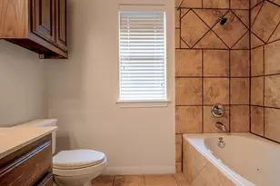 212 Cailin Ct, Burnet, TX 78611 - Photo 18