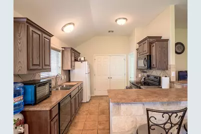 212 Cailin Ct, Burnet, TX 78611 - Photo 12