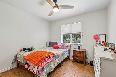 611 Magnolia Ln, Cottonwood Shores, TX 78657 - Photo 16