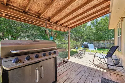 611 Magnolia Ln, Cottonwood Shores, TX 78657 - Photo 6