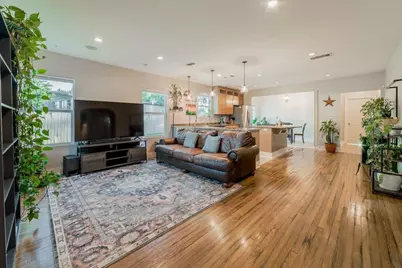 121 Margot Lane, Spicewood, TX 78669 - Photo 4