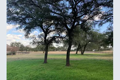 27029 Masters Pkwy, Spicewood, TX 78669 - Photo 4