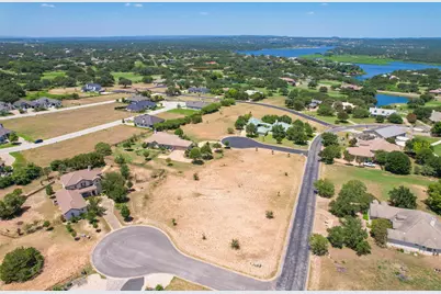 26500 Lauren Ct, Spicewood, TX 78669 - Photo 2