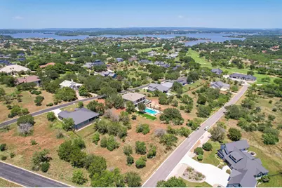 302 Sweetgrass, Horseshoe Bay, TX 78657 - Photo 2