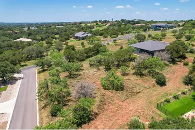 302 Sweetgrass, Horseshoe Bay, TX 78657 - Photo 4