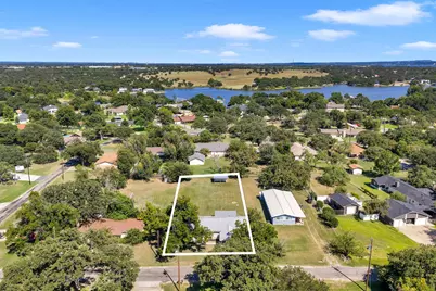 210 Robin Road, Highland Haven, TX 78654 - Photo 2