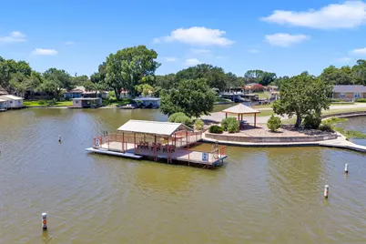 210 Robin Road, Highland Haven, TX 78654 - Photo 30