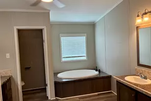 2203 25th St, Horseshoe Bay, TX 78657 - Photo 22